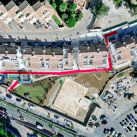 Lovley Close To Centro Plaza With Gated Community ,lr 1 Marbella