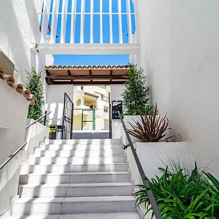 Apartment Lovley Close To Centro Plaza With Gated Community ,lr 1 Marbella