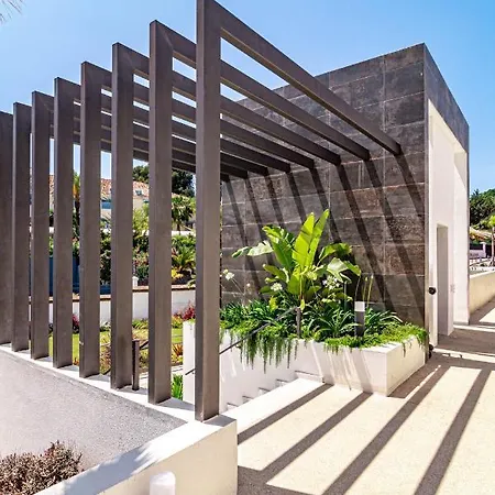 Lovley Close To Centro Plaza With Gated Community ,lr 1 Apartment