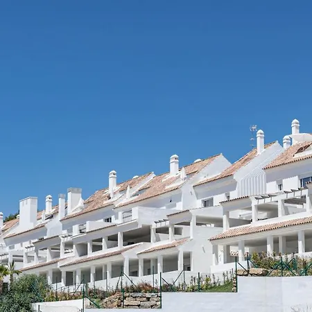 Apartment Lovley Close To Centro Plaza With Gated Community ,lr 1